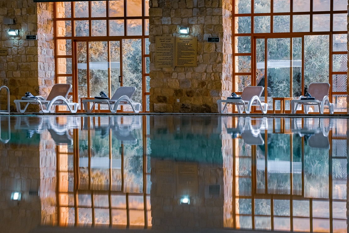 Indoor Pool (4)